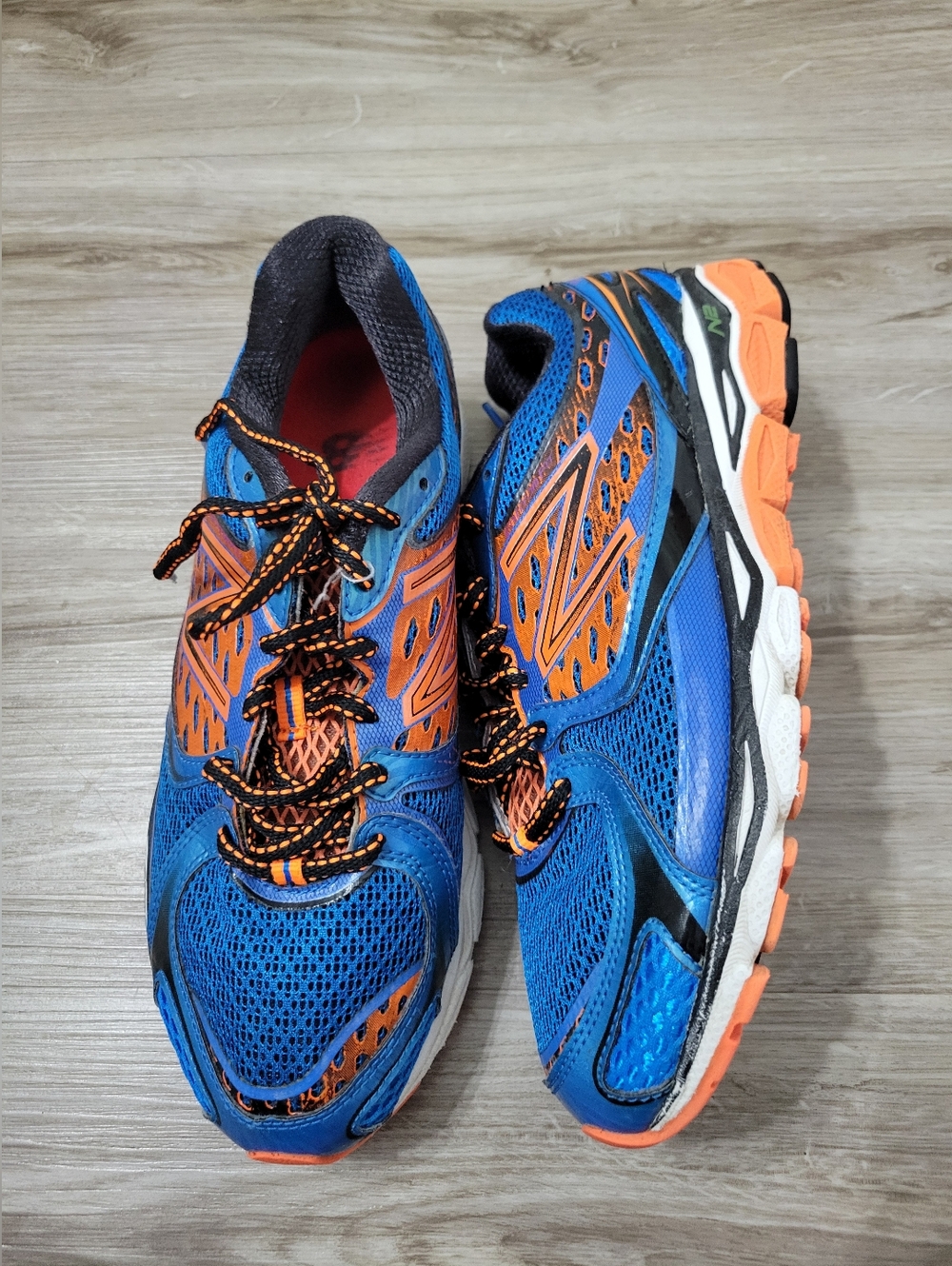 New Balance 1080 V3 running Shoes Size 8.5 Women's Or Us 7 Men's